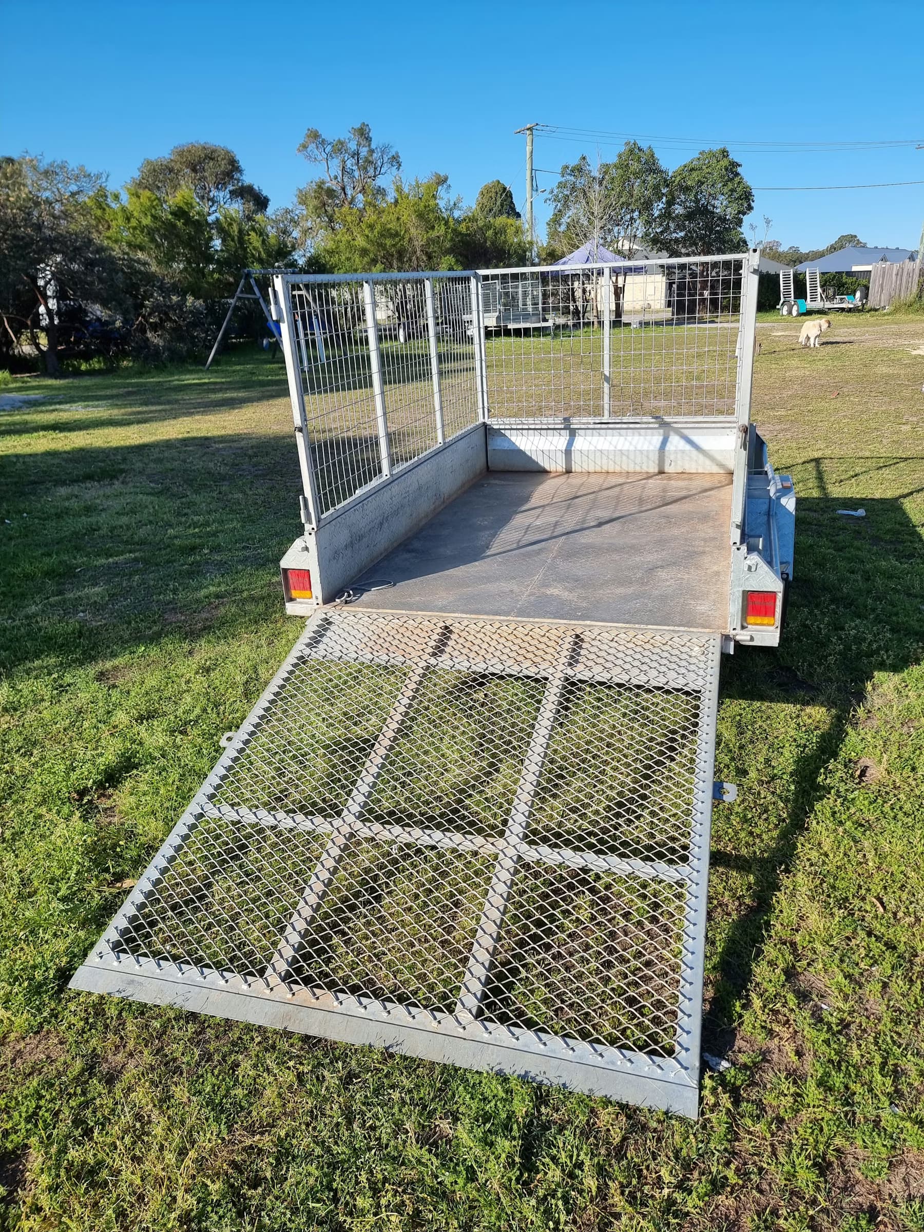 8x5 Cage Trailer with Ramp