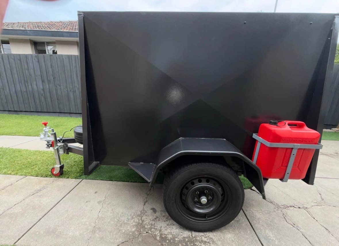 6x4 Enclosed Trailer — trailer hire Botanic Ridge